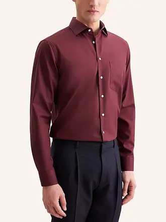 SEIDENSTICKER | Chemise business
Marque: SEIDENSTICKER
Couleur: pétrole
Catégories: Mode, Homme

Longueur des manches: Manches longues
Matière: Coton
Forme du col: Col Kent
Motif: Uni
Coupe (vêtements d'extérieur): Regular
Détails: Poches latérales | dunkelrot